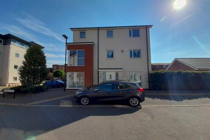 4 Bedroom Property To Rent In Bletchley, Milton Keynes, MK2