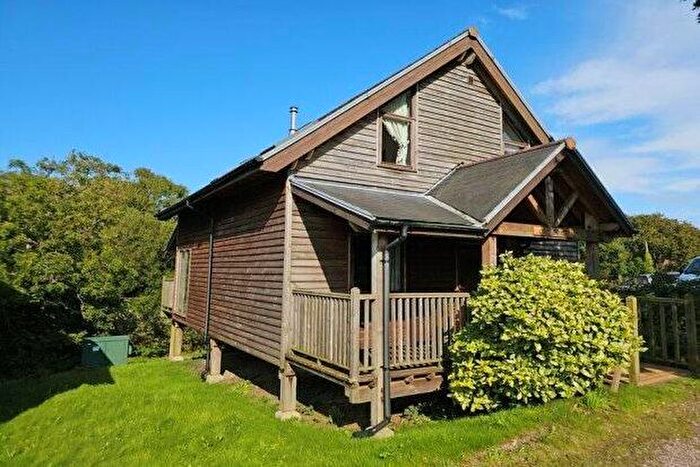 4 Bedroom Property To Rent In Goldfinch, Newport, PO30