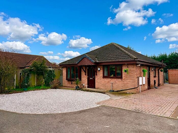 2 Bedroom Detached Bungalow For Sale In Stonegate Close, Blaxton, DN9