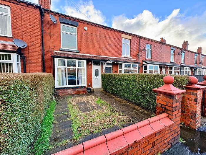 3 Bedroom Terraced House For Sale In Wardle Street, Bolton, BL2