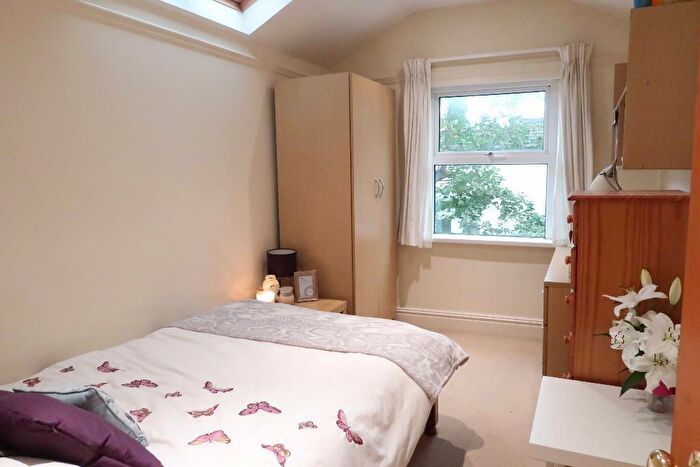 5 Bedroom House To Rent In Middle Street, SO14