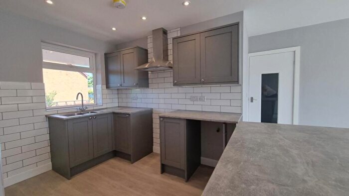 2 Bedroom Apartment To Rent In Hillside Court, Stourbridge, DY9
