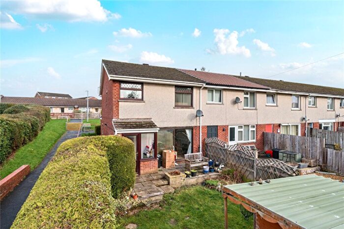 3 Bedroom End Of Terrace House For Sale In Maes Y Deri, Rhayader, Powys, LD6