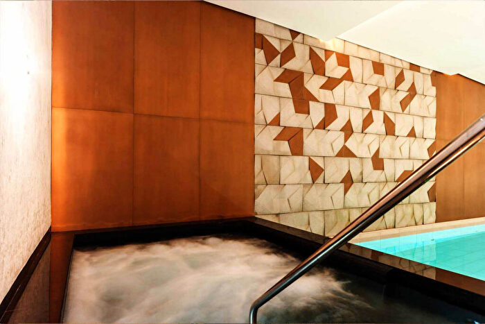 2 Bedroom Apartment To Rent In Prince Of Wales Drive, London, SW11