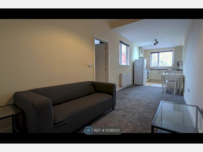1 Bedroom Flat To Rent In Middleton Hall Road, Birmingham, B30