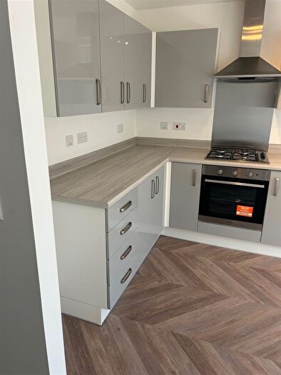 3 Bedroom End Terrace House For Sale In Wiltshire Drive, Patterdown, Chippenham, SN15