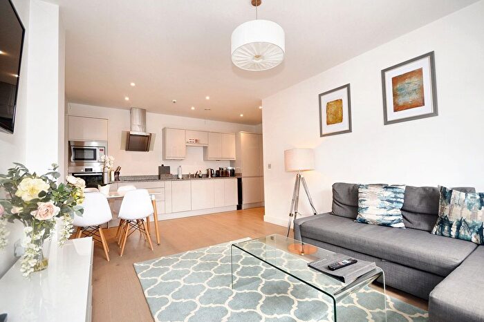 2 Bedroom Flat To Rent In St. Leonards Road, Windsor, SL4