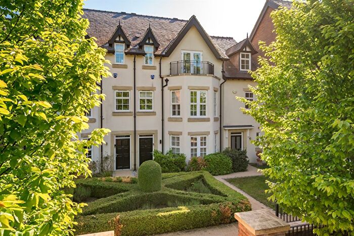 3 Bedroom Town House For Sale In Edge View Crescent, Merrymans Lane, Alderley Edge, SK9