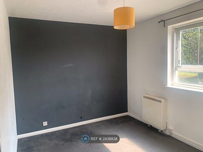 1 Bedroom Flat To Rent In London Road, Hertford, SG13