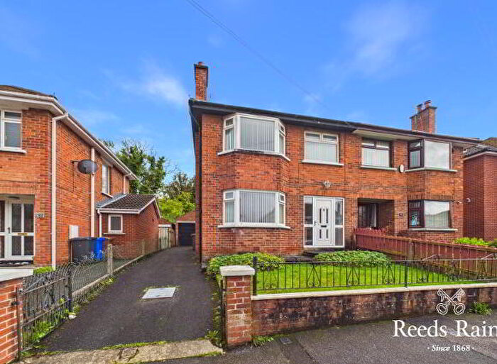 3 Bedroom Semi-Detached House For Sale In Beechgrove Avenue, Belfast, BT6
