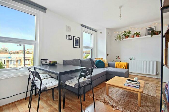 2 Bedroom Apartment To Rent In Chatsworth Road, London, E5