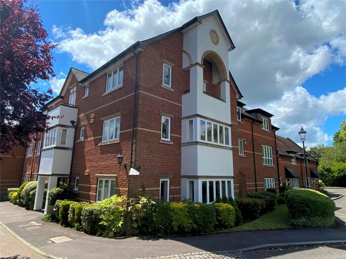 3 Bedroom Apartment To Rent In Newton Lane, Romsey, Hampshire, SO51