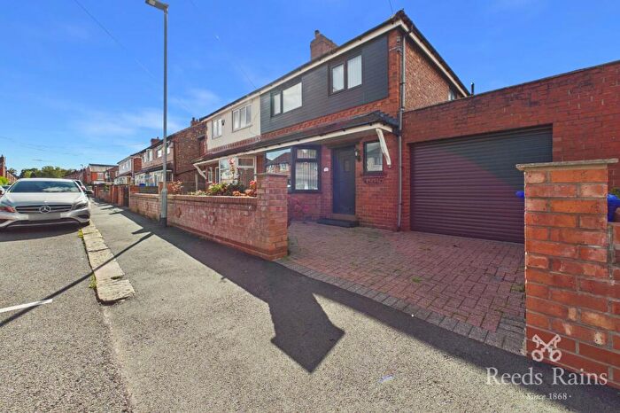 3 Bedroom Semi-Detached House To Rent In Glendale Avenue, Burnage, Manchester, M19