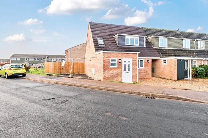 2 Bedroom End Terrace House For Sale In Thatcham, Berkshire, RG18