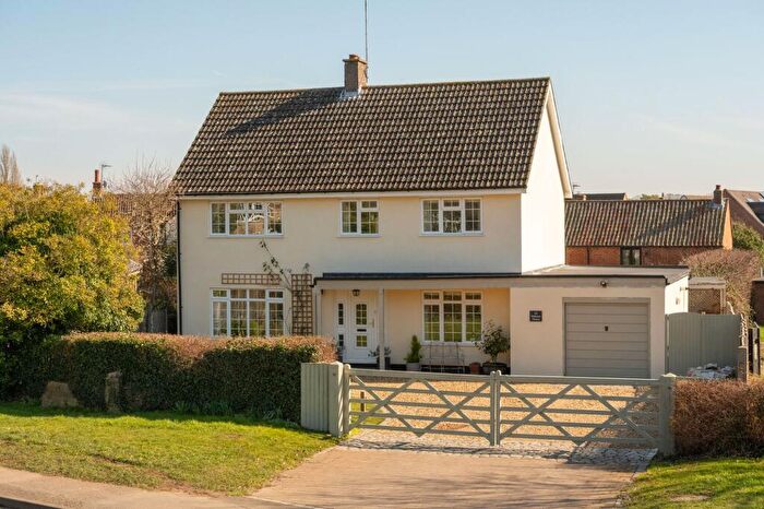 4 Bedroom Detached House For Sale In Church Lane, Sharnbrook, MK44