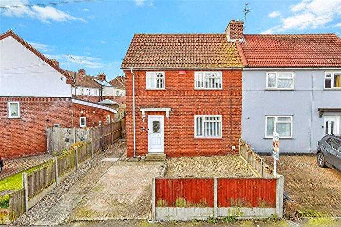 3 Bedroom Semi-Detached House For Sale In Davis Avenue, Deal, Kent, CT14