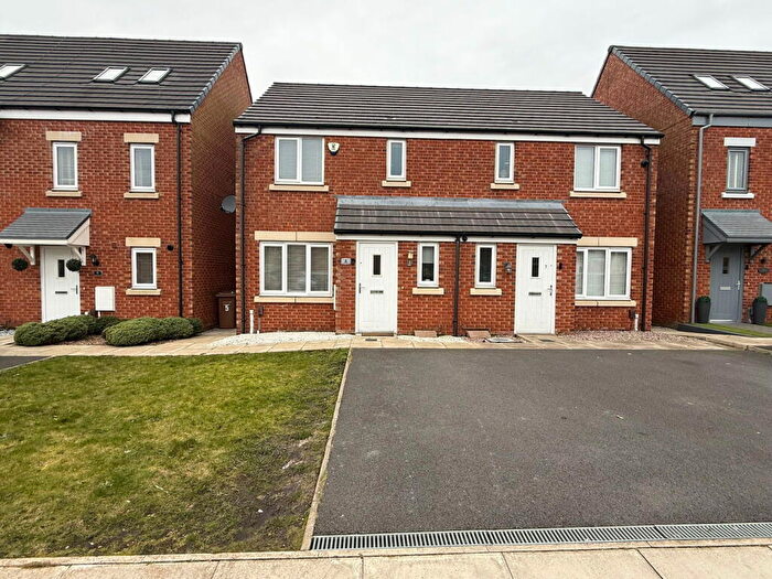 3 Bedroom Semi-Detached House For Sale In Swallow Crescent, Maghull, L31