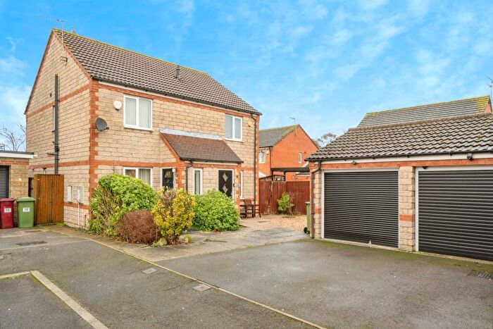 2 Bedroom Semi Detached House For Sale In Elizabeth Close, Crowle, Scunthorpe, DN17