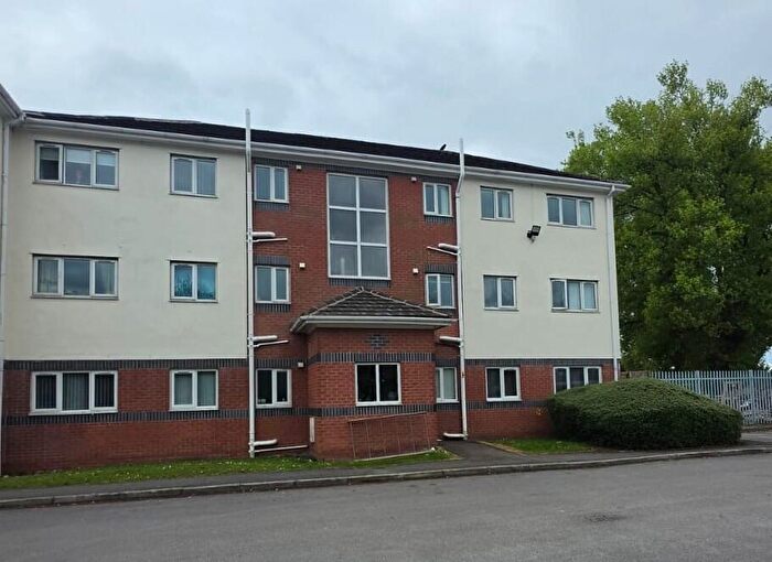 2 Bedroom Flat For Sale In Byron Street, Oldham, Greater Manchester, OL8