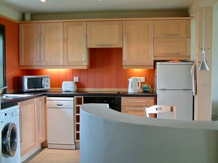 2 Bedroom Cottage For Sale In Dolmenyn, East Jordeston, St Florence, SA70