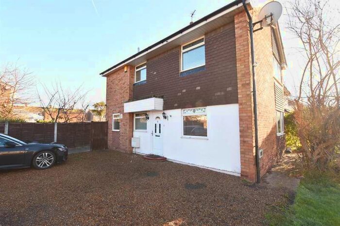 4 Bedroom End Of Terrace House To Rent In Link Road, Canvey Island, SS8