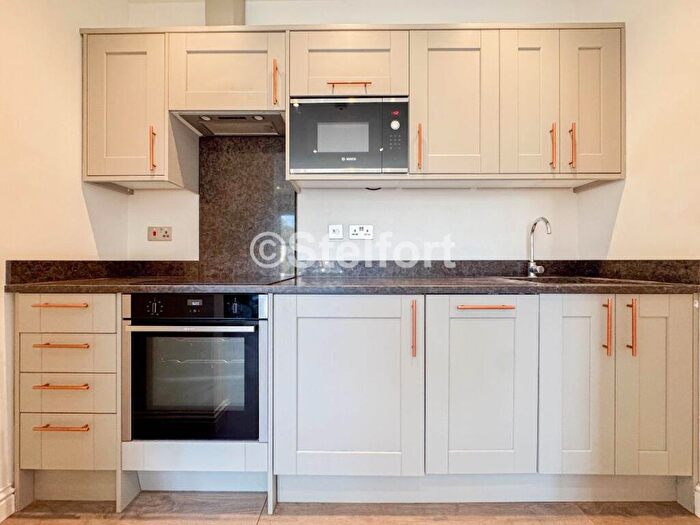 2 Bedroom Flat To Rent In Archway Road, London, N6