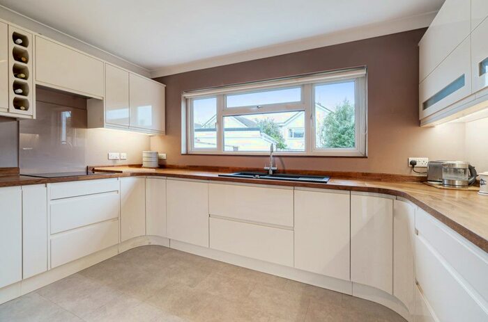 4 Bedroom Detached House For Sale In Marlborough Park, Havant, Hampshire, PO9