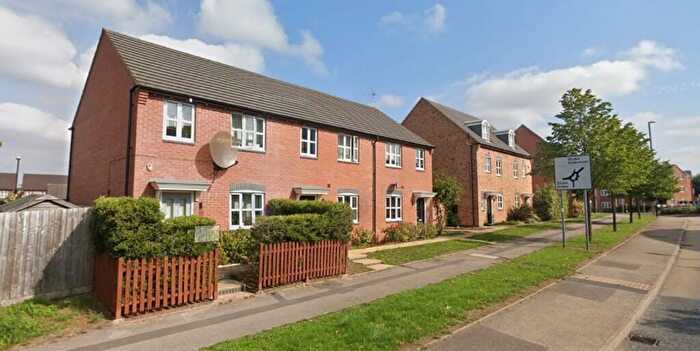 3 Bedroom End Of Terrace House To Rent In Sunbeam Way, Coventry, CV3