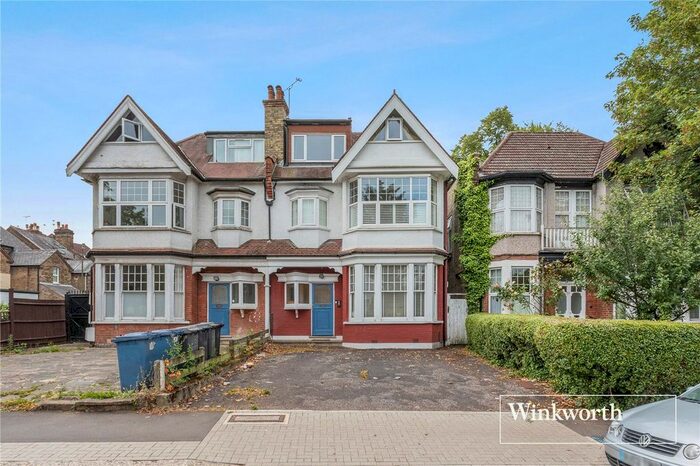2 Bedroom Flat To Rent In Moss Hall Grove, North Finchley, London, N12
