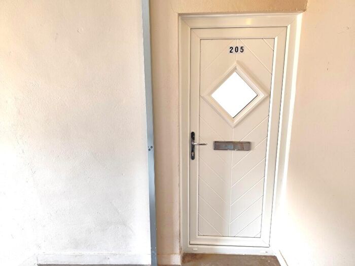 2 Bedroom Flat To Rent In Falkland Drive, East Kilbride, South Lanarkshire, G74