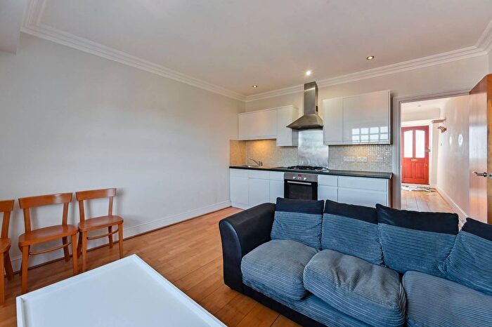 1 Bedroom Flat For Sale In Clapham Old Town, Clapham Old Town, London, SW4