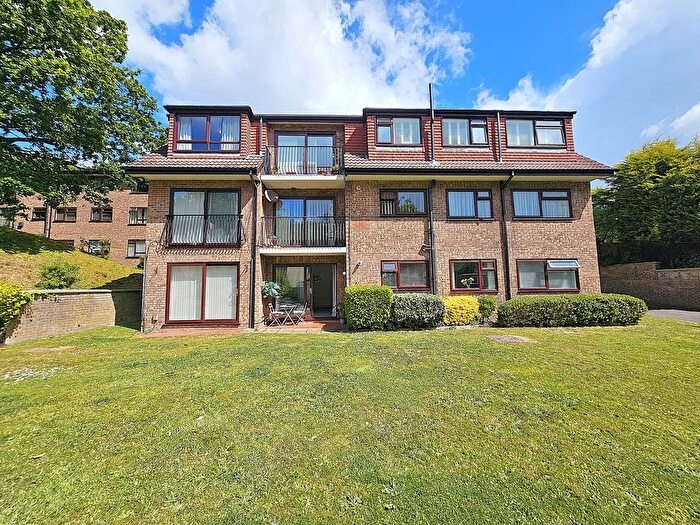 2 Bedroom Flat For Sale In Felton Road, Lower Parkstone, Poole, BH14
