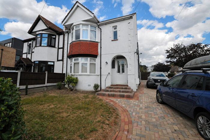 1 Bedroom Flat To Rent In High Road, Benfleet, SS7