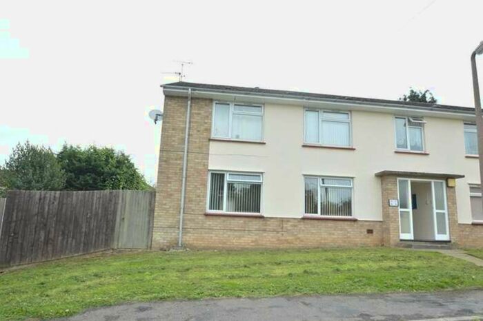 2 Bedroom Flat To Rent In Christmas Field, Sible Hedingham, CO9