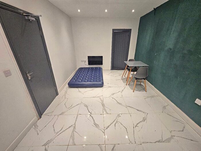 2 Bedroom Block Of Apartments For Sale In Stockport Road West, Bredbury, Stockport, SK6