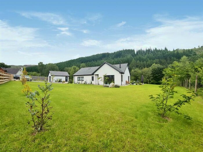 3 Bedroom Bungalow For Sale In Glendale Park, Invermoriston, Inverness, IV63
