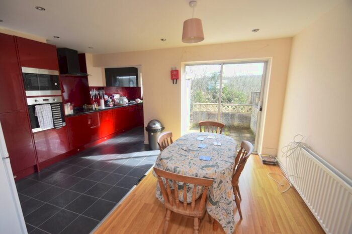5 Bedroom Semi-Detached House To Rent In Little Oaks, Penryn TR10