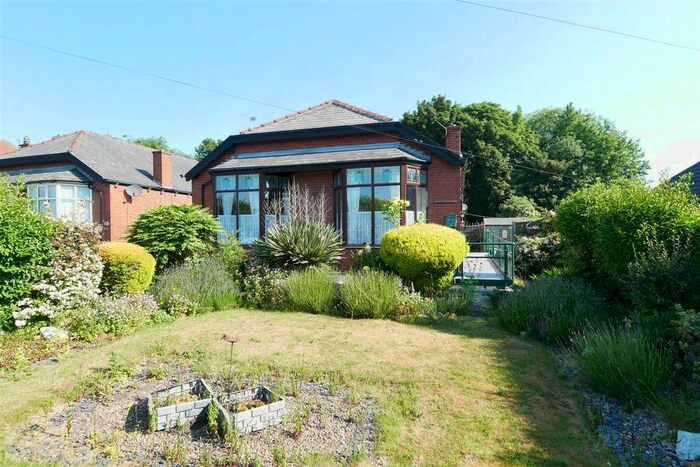 2 Bedroom Semi-Detached Bungalow To Rent In Britannia Road, Morley, Leeds, LS27