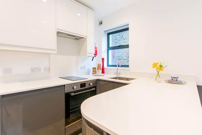 Studio To Rent In Wightman Road, Harringay, London, N4