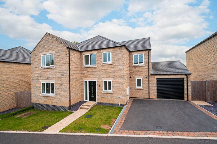 4 Bedroom Detached House For Sale In Longlieve Gardens, Pilsley, Chesterfield, S45