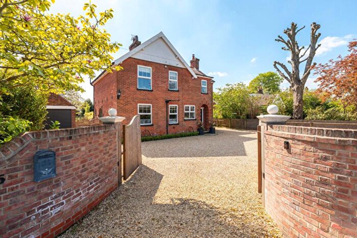 4 Bedroom Detached House For Sale In Cromer Road, North Walsham, NR28
