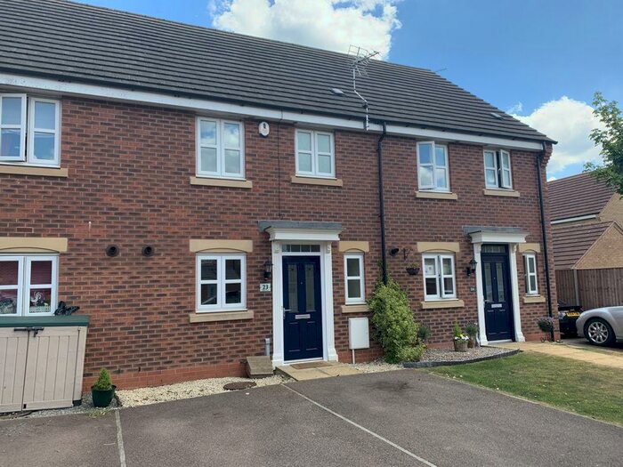 3 Bedroom Town House To Rent In Walter Close, Great Glen, LE8
