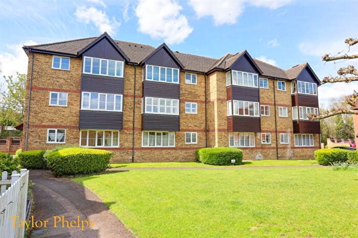 Apartment For Sale In River Meads, Stanstead Abbotts, SG12