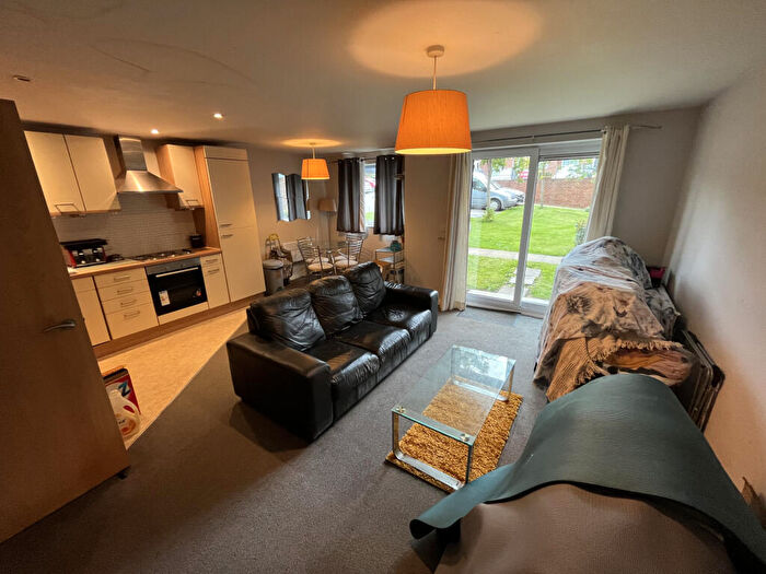 2 Bedroom Apartment To Rent In Woodeson Lea, Leeds, LS13