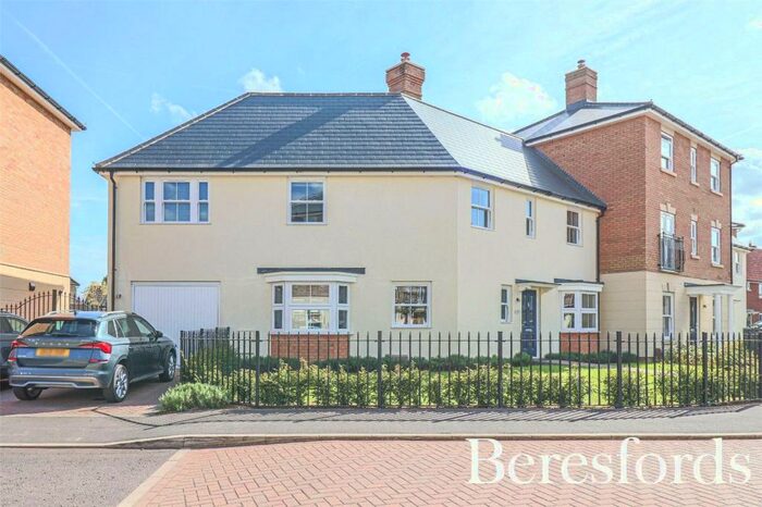 4 Bedroom Semi-Detached House To Rent In Guelder Rose, Dunmow, CM6
