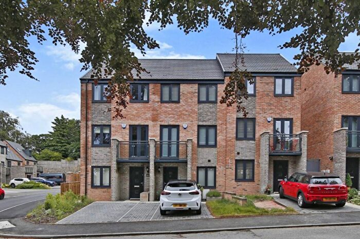 3 Bedroom Terraced House For Sale In Illingworth Grove, Durham City, Durham, DH1