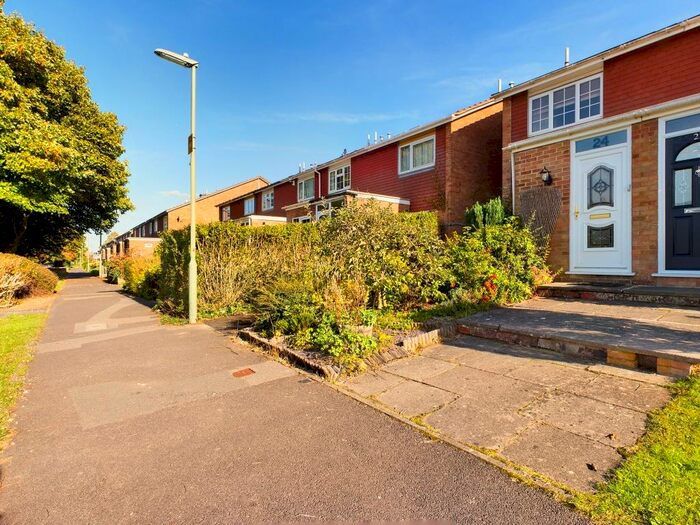 3 Bedroom End Of Terrace House To Rent In Holbein Close, Black Dam, Basingstoke, RG21