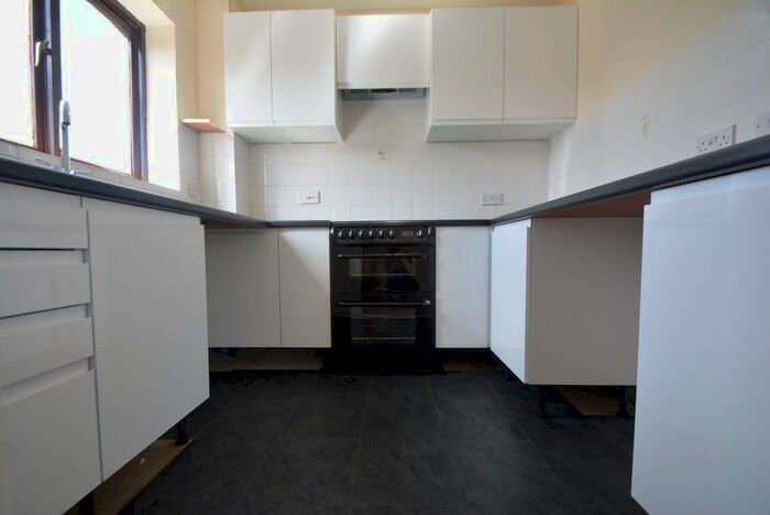 2 Bedroom Flat To Rent In Hadrians Court, Fletton PE2