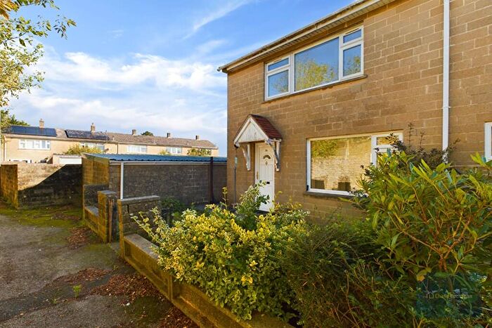 3 Bedroom End Of Terrace House For Sale In Ashley Close, Bradford-On-Avon, BA15