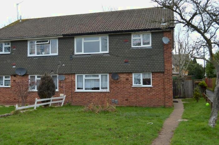 2 Bedroom Maisonette To Rent In Guernsey Close, Hounslow, TW5